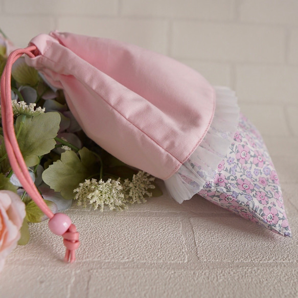 【S 30×25】リバティ＆チュールレースの巾着袋・縦30cm×横25cm・ピンク 4枚目の画像