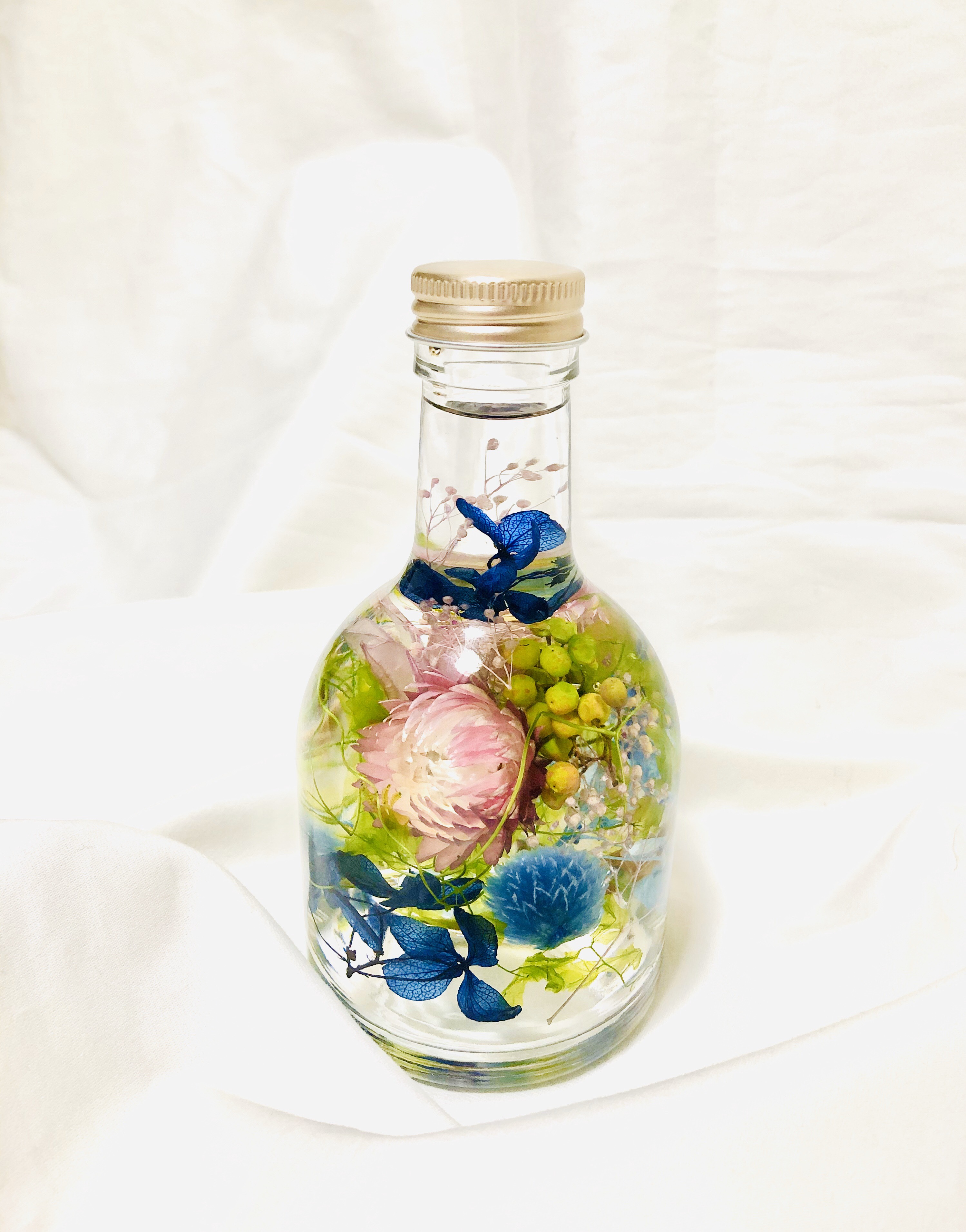◆ハーバリウム　専用ページ 最高級ハーバリウム〜White jellyfish〜 | Mikuy_Flower