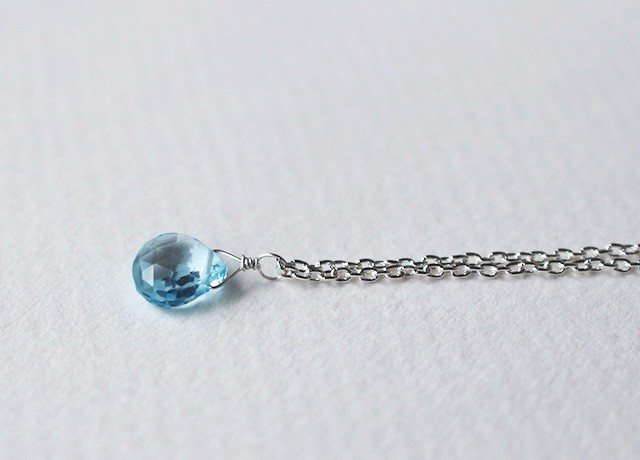 スカイブルートパーズ＜マロンカット＞のネックレス（SV925）