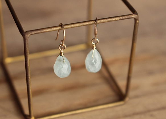 [歐] 海藍寶石<水滴形>耳環 (K14GF) 第1張的照片