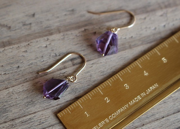 紫水晶&lt;滾動切割·AAA&#39;&gt;穿孔耳環（K14GF） 第5張的照片
