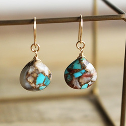 オイスターコッパーターコイズ＜マロンカット・AAA＞のピアス（K14GF） 5枚目の画像