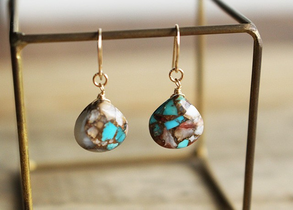 オイスターコッパーターコイズ＜マロンカット・AAA＞のピアス（K14GF） 5枚目の画像