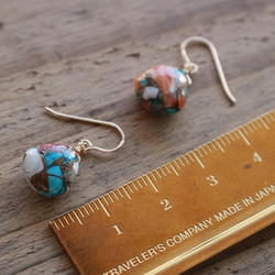 オイスターコッパーターコイズ＜マロンカット・AAA＞のピアス（K14GF） 6枚目の画像