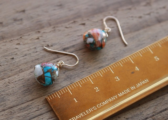 オイスターコッパーターコイズ＜マロンカット・AAA＞のピアス（K14GF） 6枚目の画像