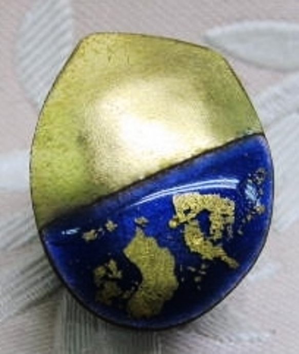 紺水・金箔・金（七宝ネジバネ式イヤリング）・CE-274 1枚目の画像