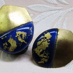 紺水・金箔・金（七宝ネジバネ式イヤリング）・CE-274 2枚目の画像