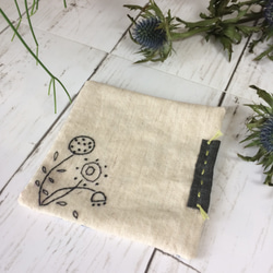 ボタニカル刺繍コースター麻布ベージュ花柄 1枚目の画像