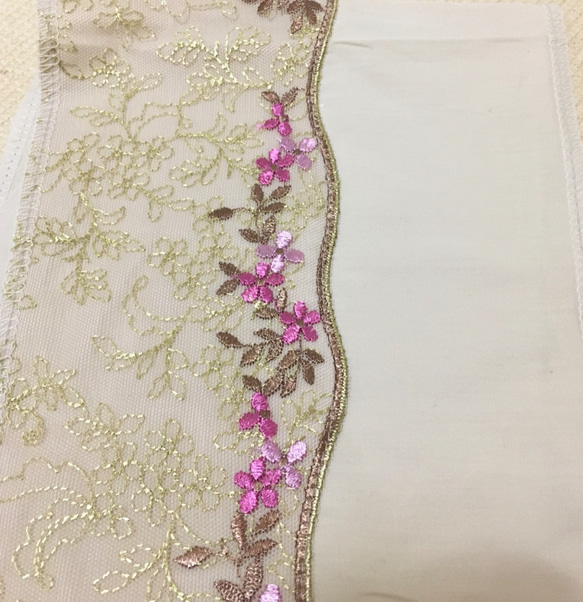 洗える刺繍半衿　フーシェピンクのお花 10枚目の画像