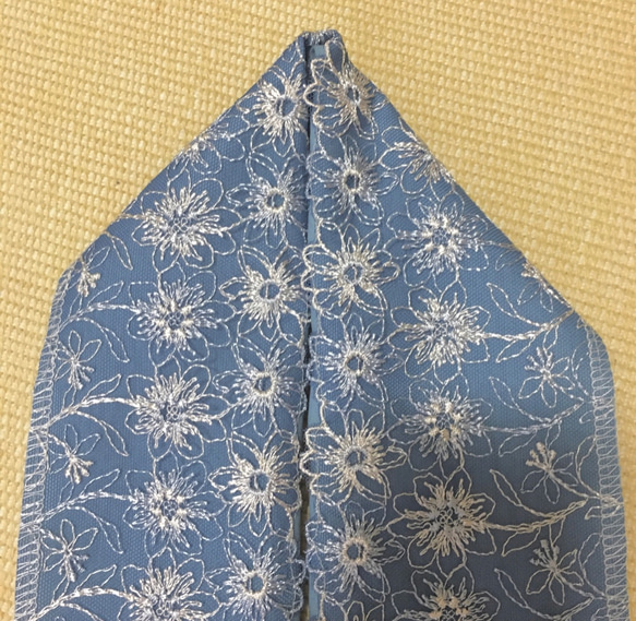 洗える刺繍半衿　清楚なお花【ラスト】 7枚目の画像