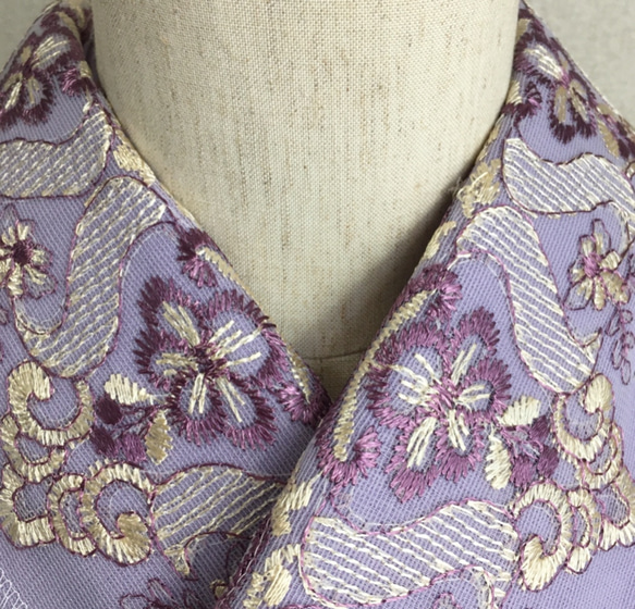 洗える刺繍半衿　艶やかな紫のお花刺繍 5枚目の画像