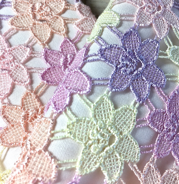 【ラスト】洗える刺繍半衿　パステルカラーの華レース 5枚目の画像