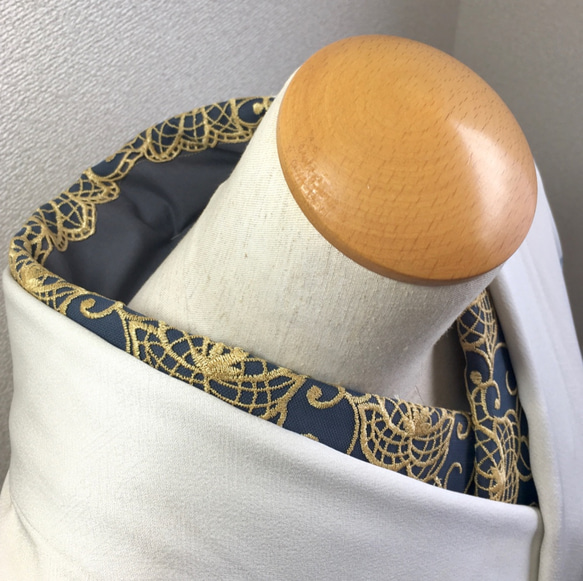 洗える刺繍半衿　金茶×ニュアンスブルー【ラスト】 4枚目の画像