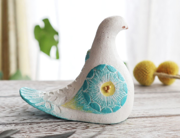 陶置物 幸せ運ぶ白い鳥 アンティーク風仕上げ／ターコイズ7 お花 再販！ 3枚目の画像