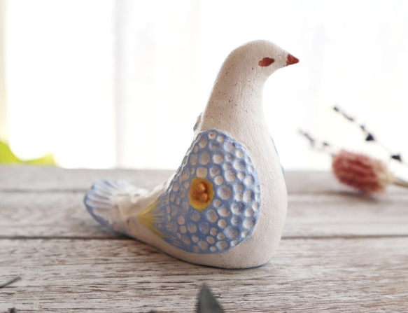 陶置物 幸せ運ぶ白い鳥 アンティーク風仕上げ／パステルマリン7 一点物！「Creema限定」 2枚目の画像
