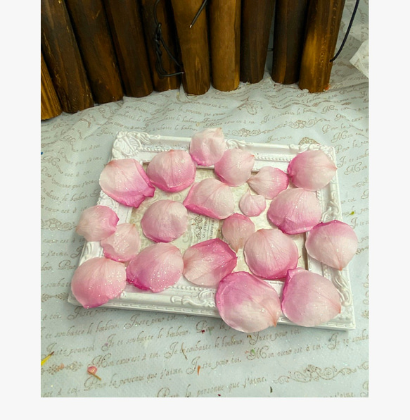 ローズサクラローズグラデーションアレンジ加工花びら販売❣️ハーバリウム花材プリザーブドフラワー 1枚目の画像