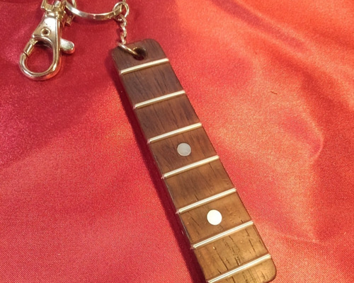 受注製作 ギター指板キーホルダー ローズウッド その他アクセサリー
