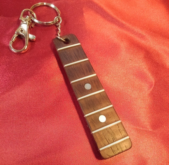 受注製作 ギター指板キーホルダー ローズウッド その他アクセサリー