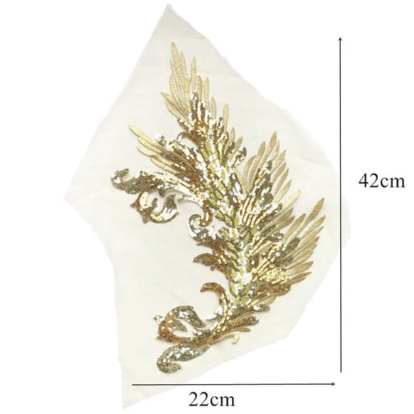 ゴールドスパンコールモチーフ　42cm * 22cm 3枚目の画像