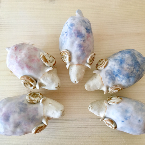 手乗り】陶器の羊のオブジェ【動物】 その他置物 うつわの絵本陶芸工房