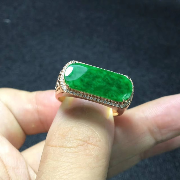人気商品の 748 メンズ 翡翠 コイン 馬鞍 A貨 18金ゴールド天然 受注制作 アクセサリー