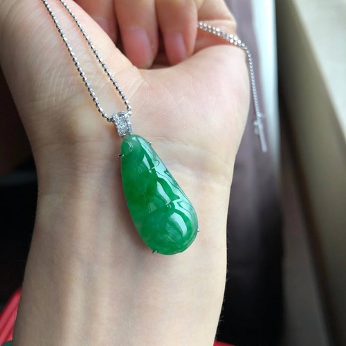 本翡翠 天然石 ネックレストップ 福豆 氷種 本翡翠k18高氷藍水福豆ネックレストップ