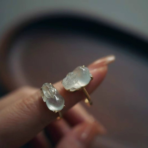 424 k18金ゴールドピアス 翡翠ピアス ダイヤモンドピアス 母の日