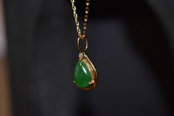 20 受注制作 k18金ゴールド 天然 雫 緑 本翡翠 ペンダント ダイヤモンド ネックレス 2枚目の画像