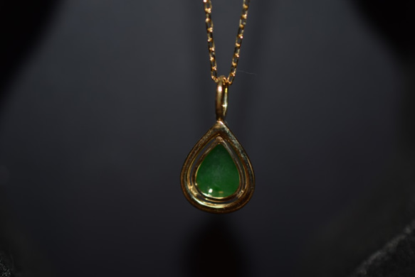 20 受注制作 k18金ゴールド 天然 雫 緑 本翡翠 ペンダント ダイヤモンド ネックレス 4枚目の画像