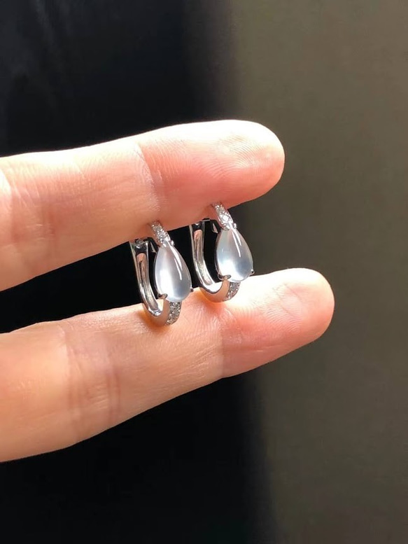 851 受注制作 上品 白氷種 本翡翠 雫 18金ゴールド フープピアス 