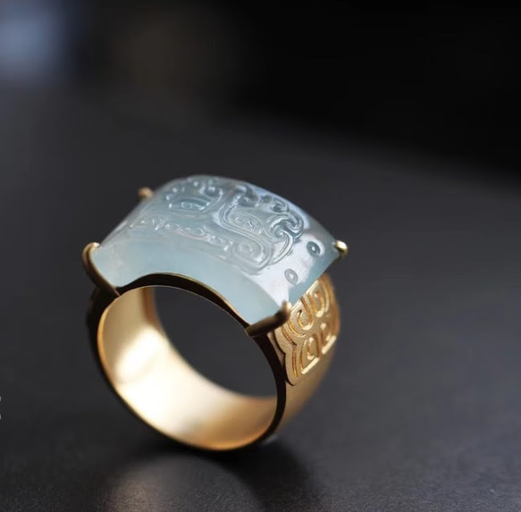 867 受注制作 k18金ゴールド ミャンマー産 本翡翠 ヒスイ 獣首