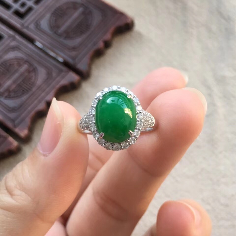 126 k18 翡翠 ヒスイ高級なリング 贅沢指輪 受注制作 指輪