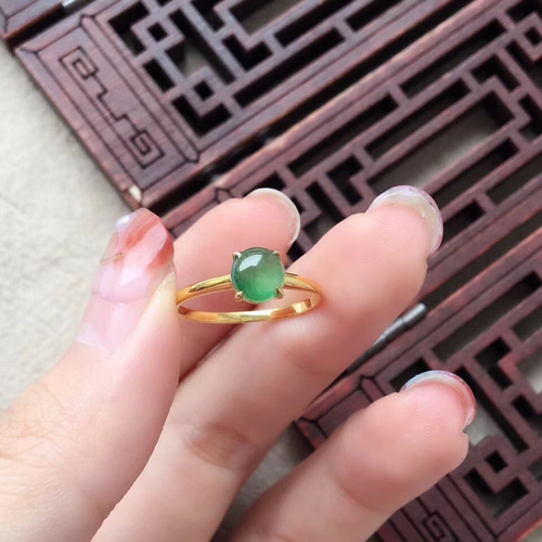 K18 翡翠リング シンプルデザイン