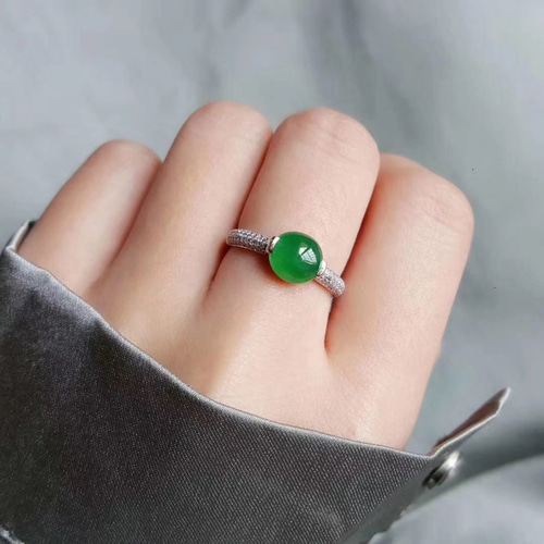 323 受注製作 k18金ゴールド ミャンマー産 氷種 陽緑 本翡翠 ヒスイ