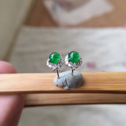 424 k18金ゴールドピアス 翡翠ピアス ダイヤモンドピアス 母の日