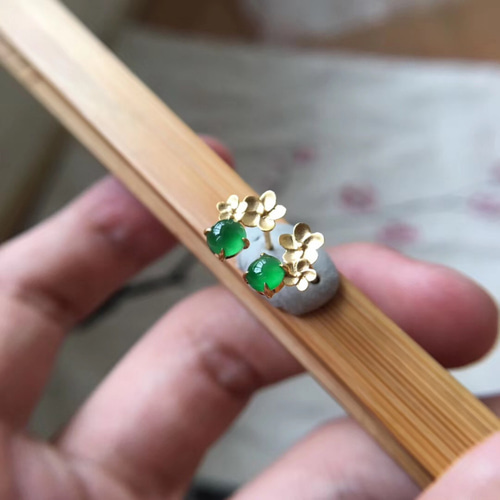 426 受注制作 k18金ゴールド グアテマラ産 陽緑 氷種 ヒスイ 本