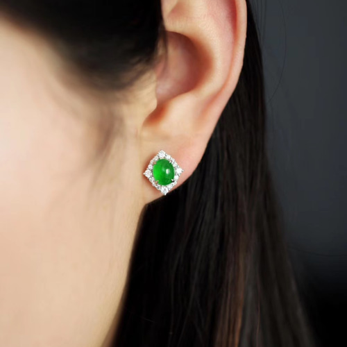 685 受注制作 k18金ゴールド 天然 A貨 翡翠 ピアス ダイヤモンド 豪華  