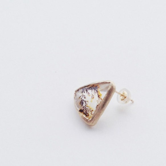 デンドリティッククォーツピアス片耳