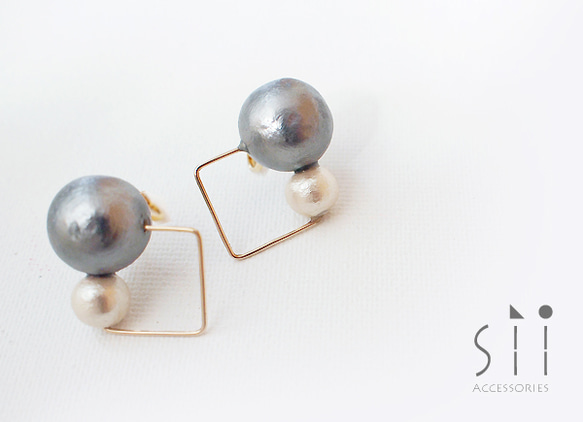 <イヤリング>cotton pearl earring/GRY×square 1枚目の画像