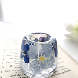 ビオラとブルー紫陽花のペン立て、印鑑立て、歯ブラシ立て 2枚目の画像
