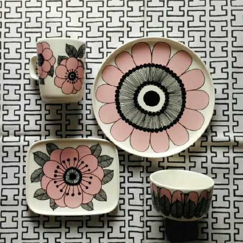 マリメッコ kestit ピンク 4個セット プレート 中皿 aki 通販｜Creema 