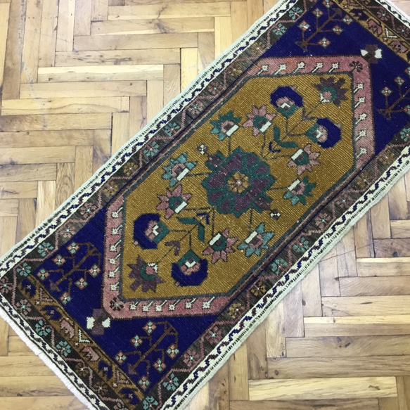 手織りトルコ絨毯 113x50cm ヴィンテージラグ 1枚目の画像