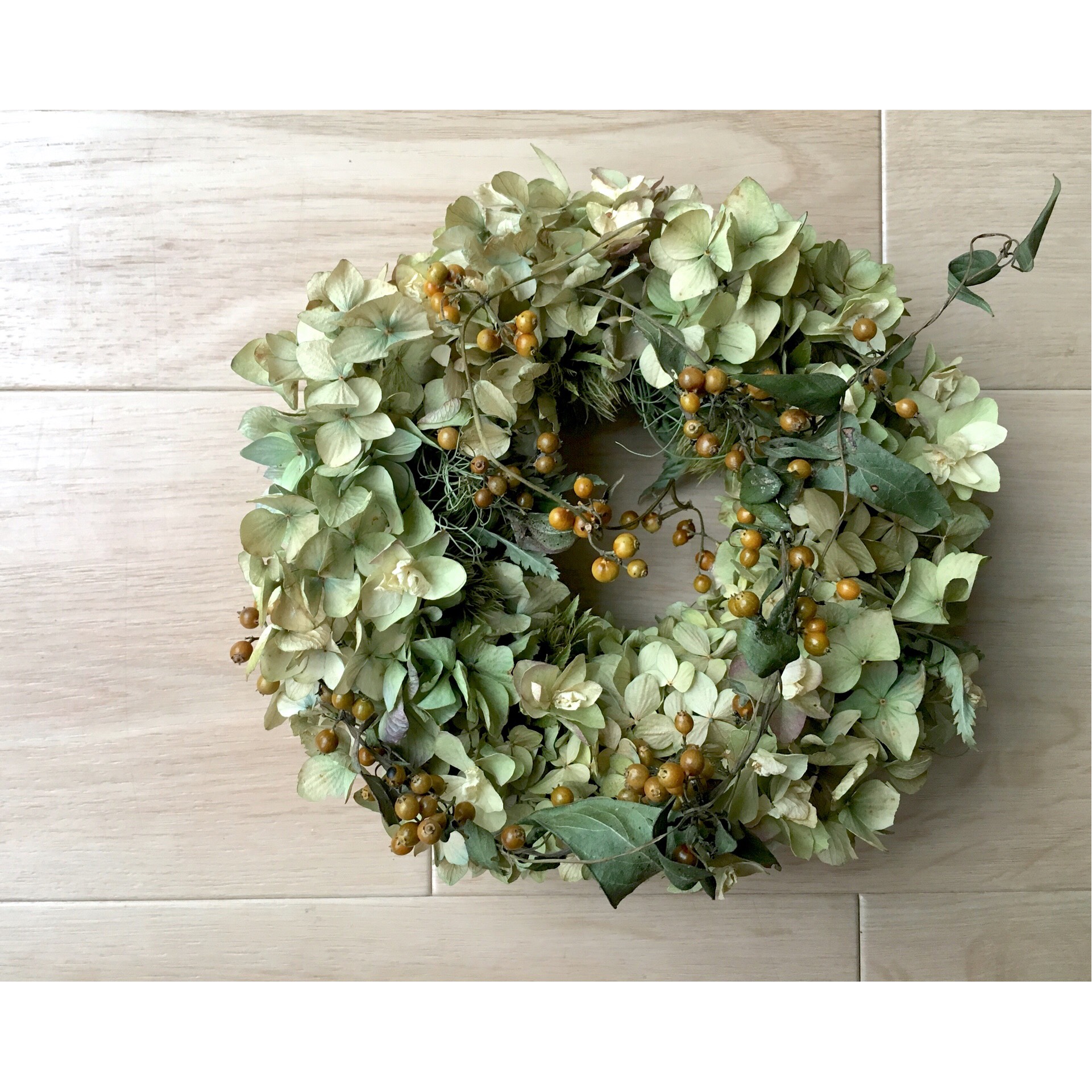 カシワバアジサイのナチュラルリース