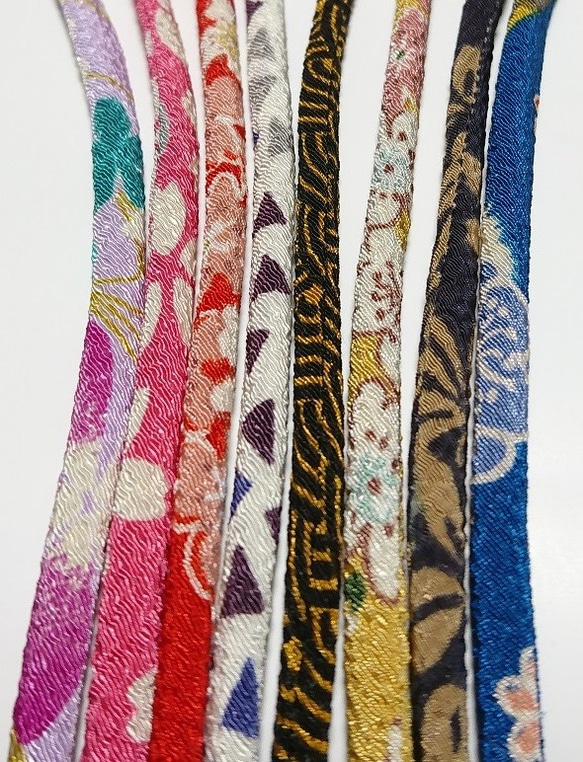 ちりめん和風ヘアクリップ　８色から選べる　花結び飾り結びメドゥプ 3枚目の画像