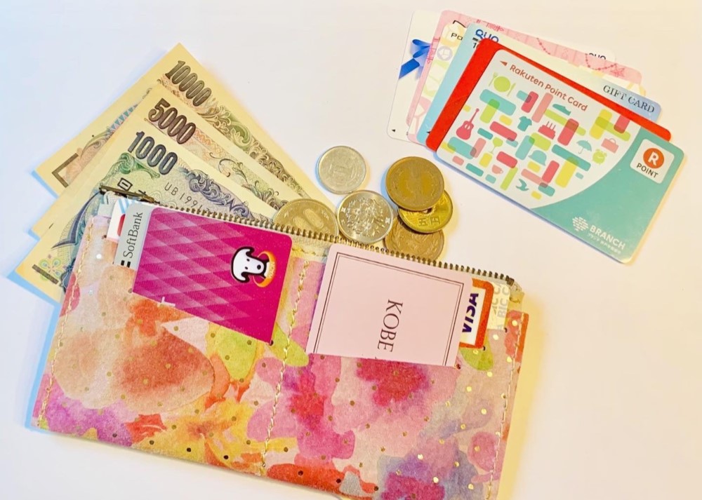 厚み約5ｍｍの本革薄財布