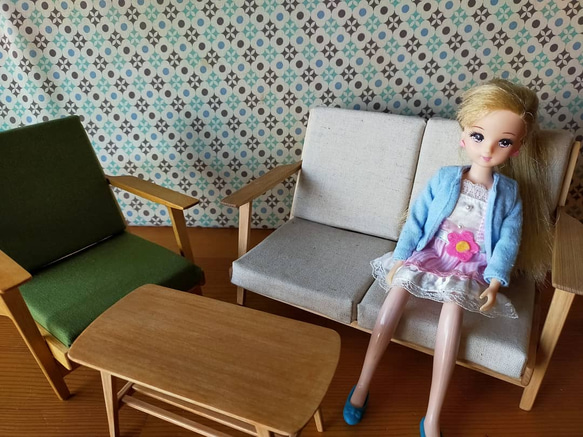 ブライス　リカちゃん　ドルフィー　ドール用　ミニチュアソファー出品参考画像 約1/6スケール ミニチュアソファー ブライスやリカちゃんに