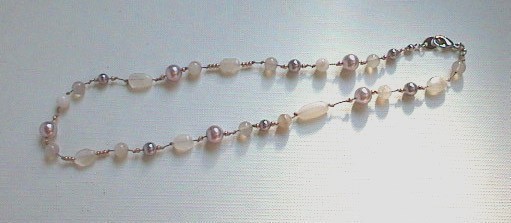 April rain 天然石ムーンストーン、グレイアゲートと、スワロパールのネックレス