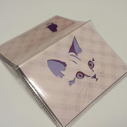 彫紙アートで作るカードケース＜ネコ　Aタイプ：パープル＆ピンク＞ 3枚目の画像