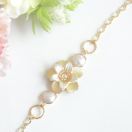20％off】ブレスレット ☆ flower ブレスレット ＊Evelyn＊ 通販