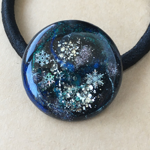レジンヘアゴム ターコイズブルー　雪の結晶　お花　ブルー　冬　2 c5f93001054c5d9ec3d5edc5ac25e6